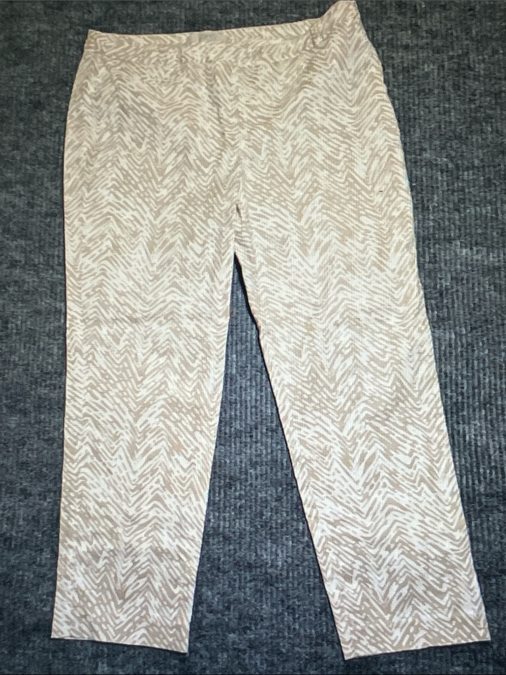 LOFT Beige and Cream Printed Capris